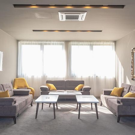 Hotel Stobex 洛兹尼察 外观 照片